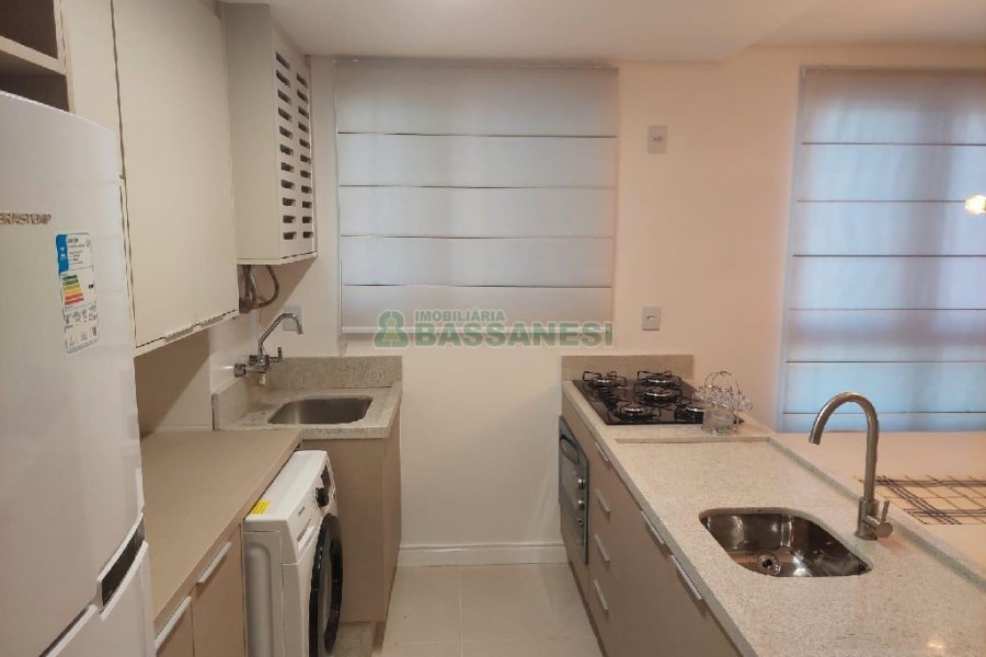 Apto Mobiliado com 55m², 1 dormitório, 1 vaga, no bairro Centro em Caxias do Sul para Alugar