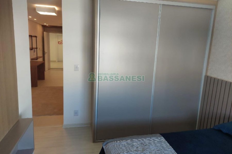 Apto Mobiliado com 55m², 1 dormitório, 1 vaga, no bairro Centro em Caxias do Sul para Alugar