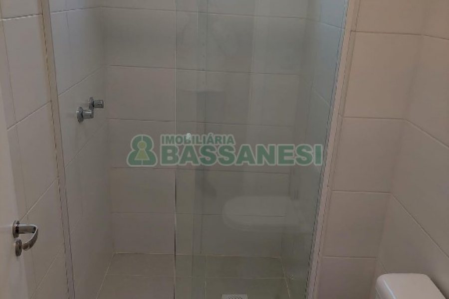 Apto Mobiliado com 55m², 1 dormitório, 1 vaga, no bairro Centro em Caxias do Sul para Alugar