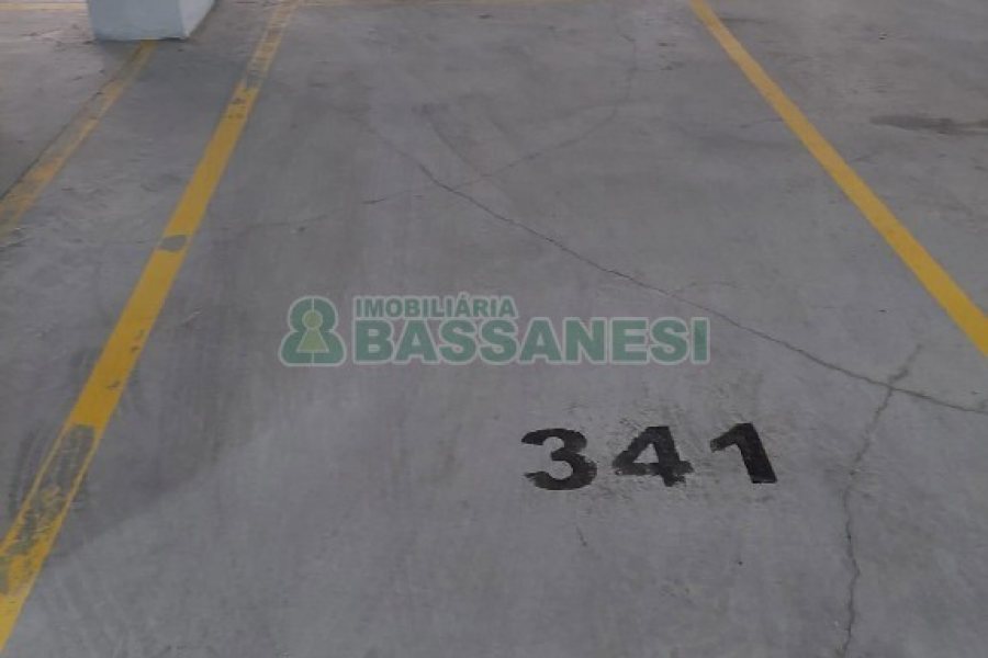 Apto Mobiliado com 55m², 1 dormitório, 1 vaga, no bairro Centro em Caxias do Sul para Alugar