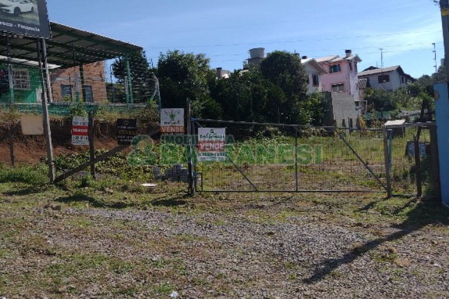 Terreno com 540m², no bairro Charqueadas em Caxias do Sul para Comprar