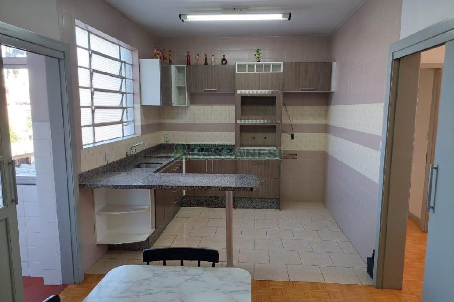 Apartamento com 95m², 3 dormitórios, no bairro Pio X em Caxias do Sul para Comprar
