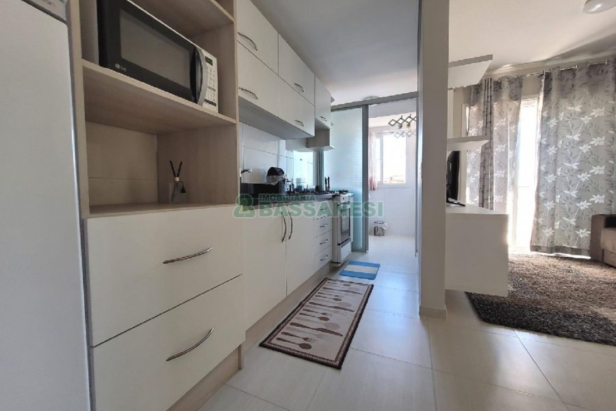 Apto Mobiliado com 50m², 1 dormitório, 1 vaga, no bairro Centro em Caxias do Sul para Alugar