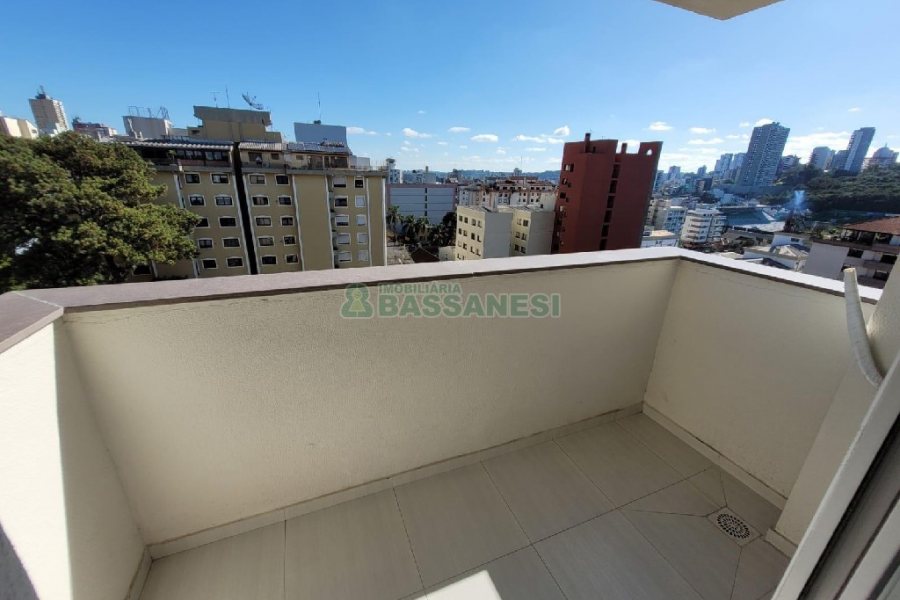Apto Mobiliado com 50m², 1 dormitório, 1 vaga, no bairro Centro em Caxias do Sul para Alugar