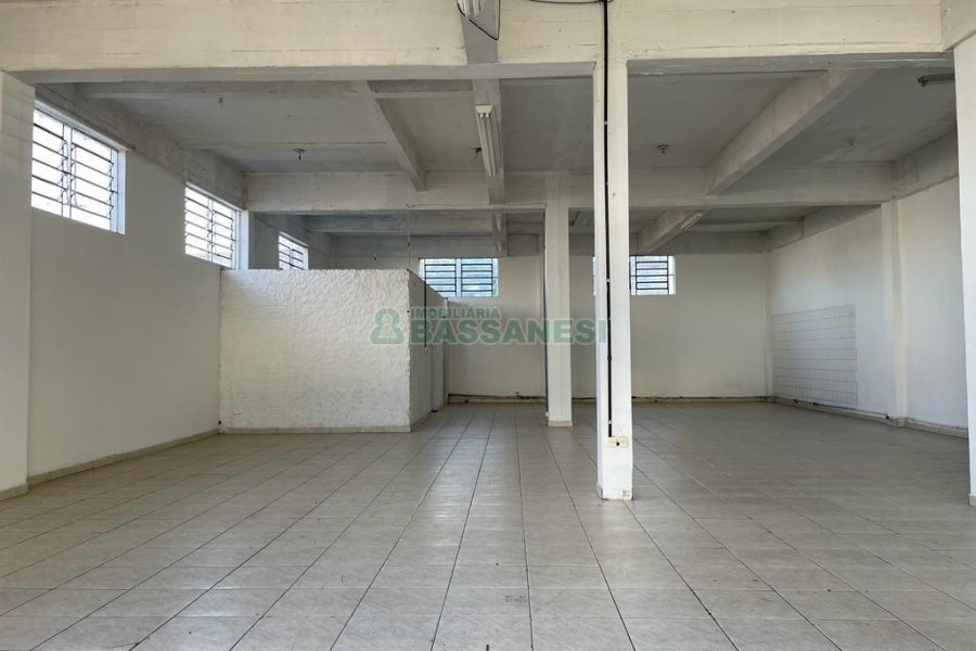 Loja com 190m², no bairro Jardelino Ramos em Caxias do Sul para Alugar