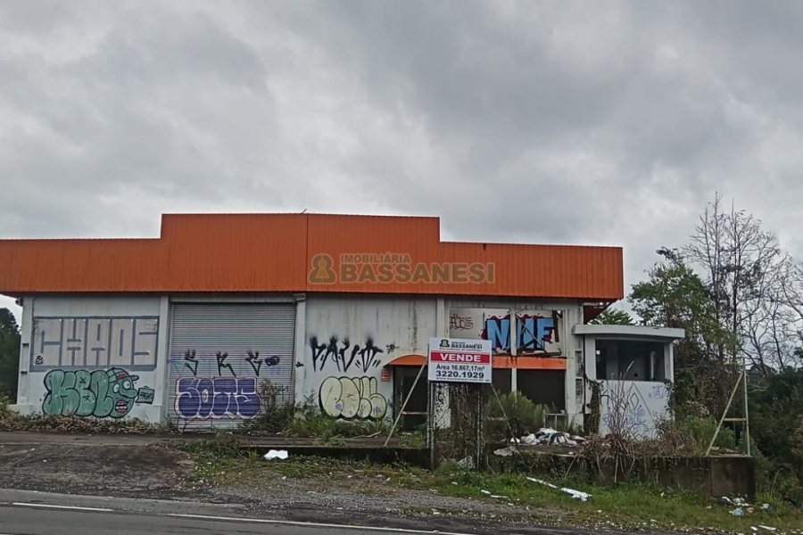 Pavilhão, no bairro Jardim Iracema em Caxias do Sul para Comprar