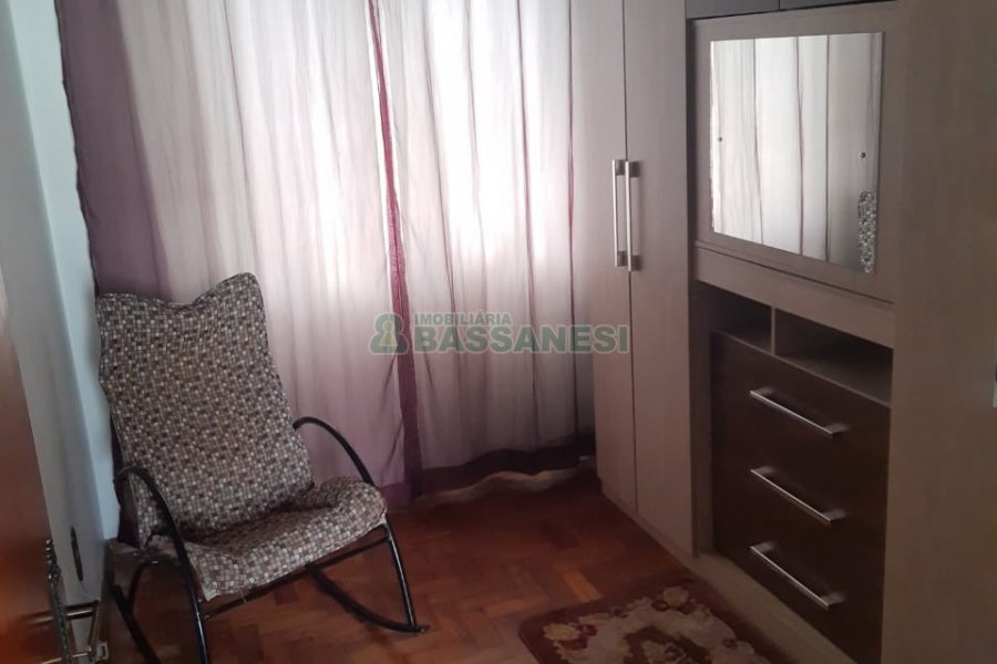 Casa com 161m², 3 dormitórios, 2 vagas, no bairro Nossa Senhora de Fátima em Caxias do Sul para Comprar