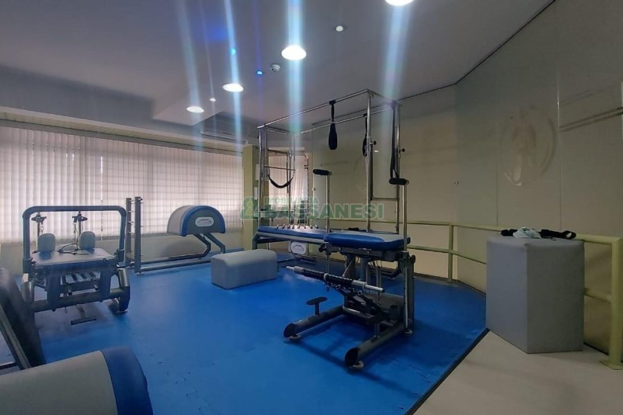 Loja Mobiliada com 32m², no bairro Cristo Redentor em Caxias do Sul para Alugar