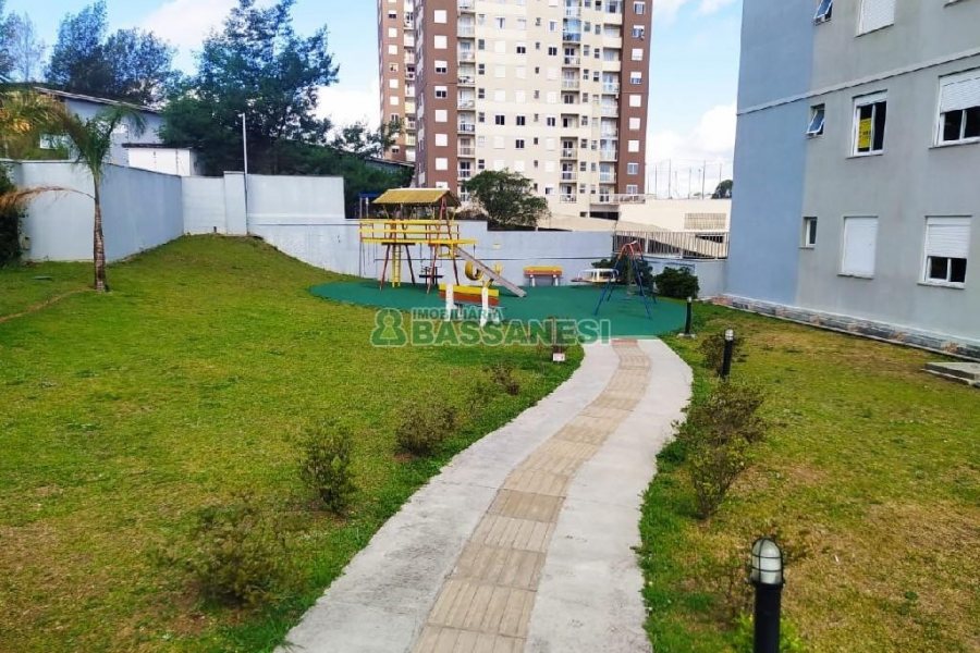 Apartamento com 62m², 3 dormitórios, 2 vagas, no bairro De Lazzer em Caxias do Sul para Alugar