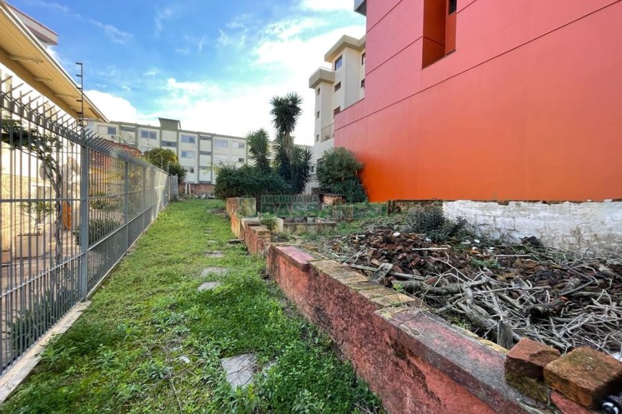 Terreno, no bairro Centro em Caxias do Sul para Comprar