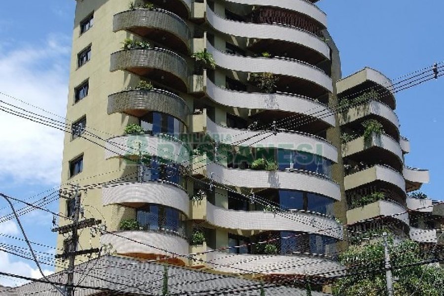Apartamento com 50m², 1 dormitório, no bairro Centro em Caxias do Sul para Alugar