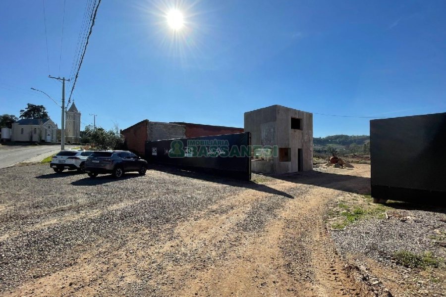 Terreno com 465m², no bairro Monte Bérico em Caxias do Sul para Comprar