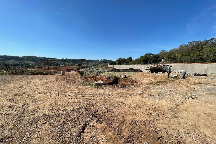 Terreno com 465m², no bairro Monte Bérico em Caxias do Sul para Comprar