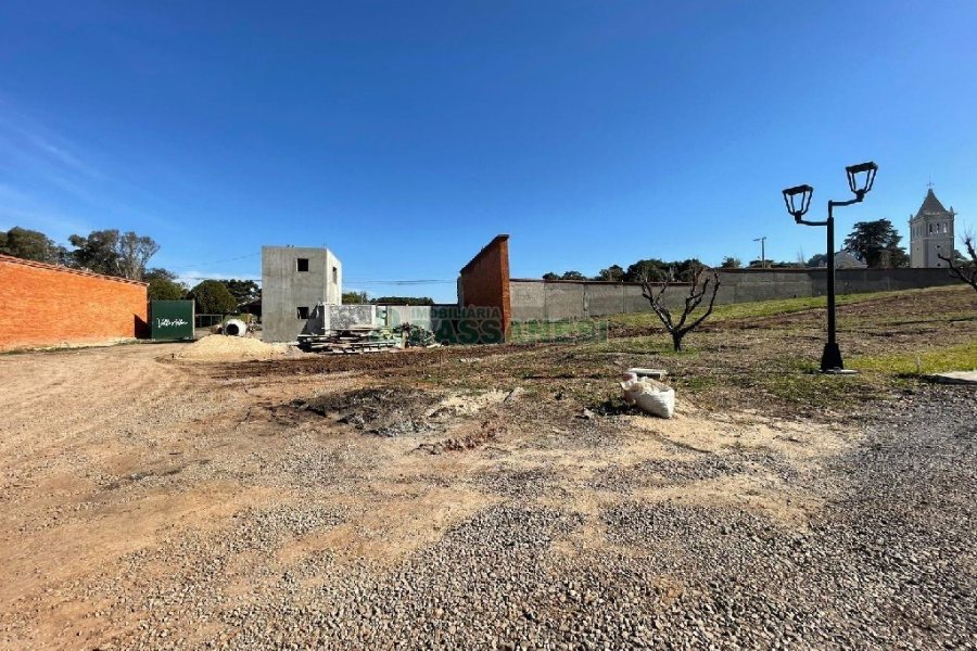 Terreno com 465m², no bairro Monte Bérico em Caxias do Sul para Comprar