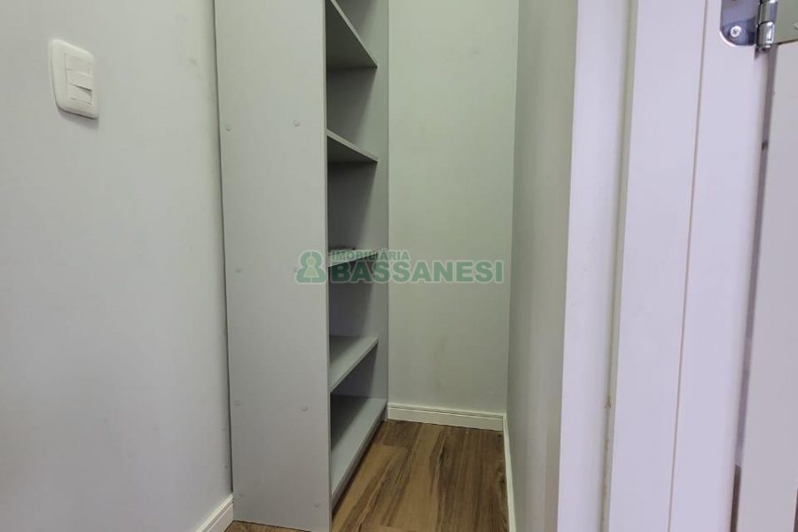 Sala com 100m², no bairro Centro em Caxias do Sul para Alugar
