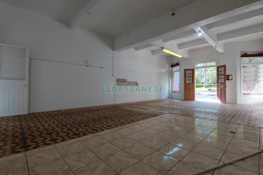 Loja com 70m², no bairro Galópolis em Caxias do Sul para Alugar
