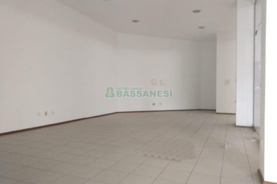 Loja com 60m², no bairro Centro em Caxias do Sul para Alugar