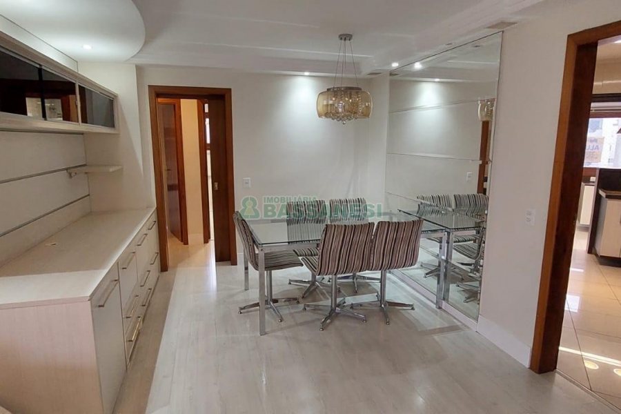 Apto Mobiliado com 120m², 3 dormitórios, 3 vagas, no bairro Jardim América em Caxias do Sul para Alugar