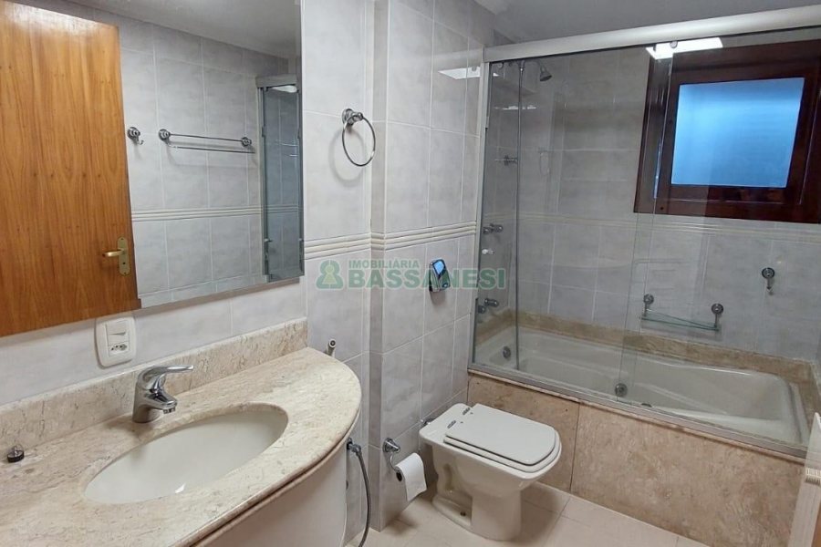 Apto Mobiliado com 120m², 3 dormitórios, 3 vagas, no bairro Jardim América em Caxias do Sul para Alugar