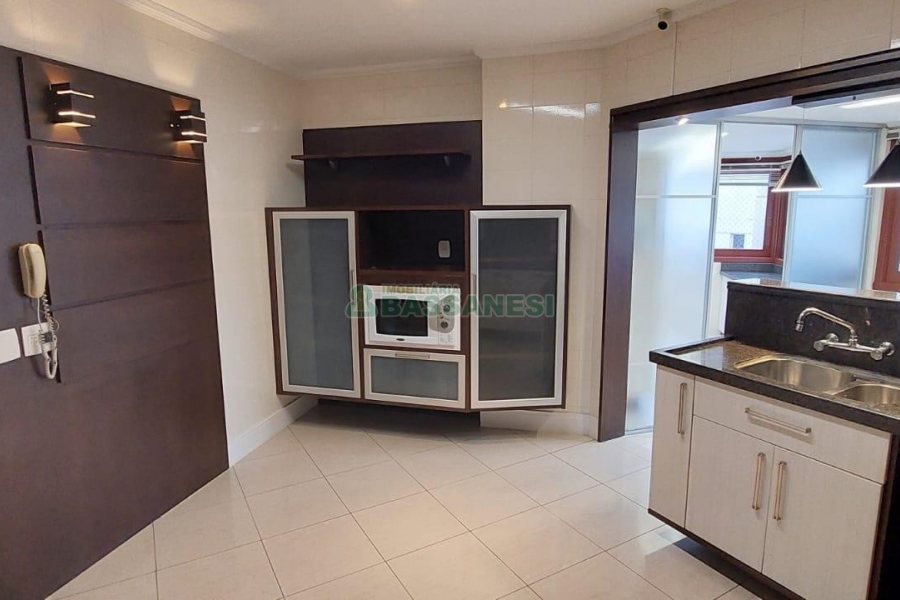 Apto Mobiliado com 120m², 3 dormitórios, 3 vagas, no bairro Jardim América em Caxias do Sul para Alugar