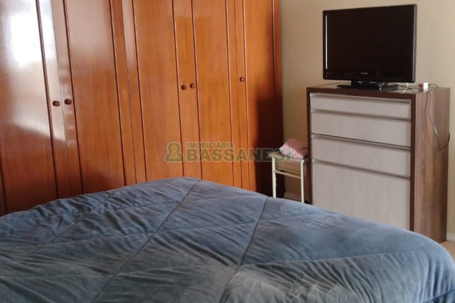 Apartamento com 168m², 3 dormitórios, 2 vagas, no bairro Marechal Floriano em Caxias do Sul para Comprar