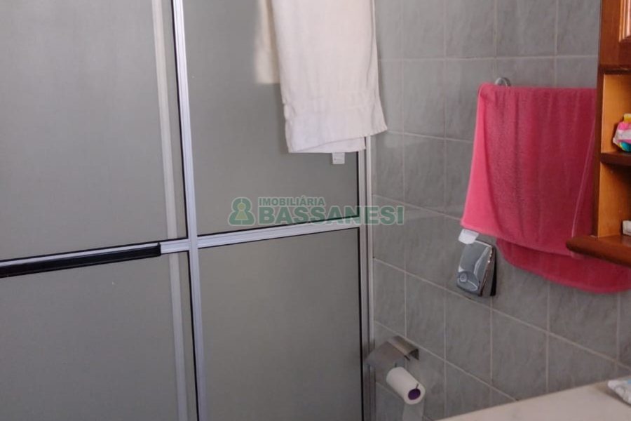 Apartamento com 168m², 3 dormitórios, 2 vagas, no bairro Marechal Floriano em Caxias do Sul para Comprar