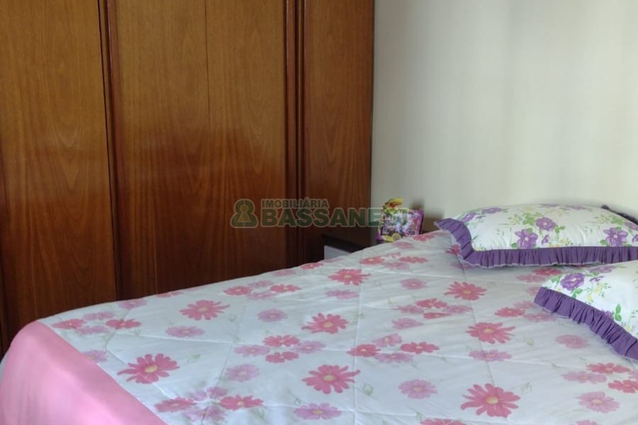 Apartamento com 168m², 3 dormitórios, 2 vagas, no bairro Marechal Floriano em Caxias do Sul para Comprar