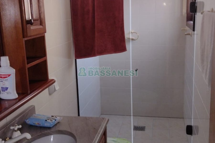 Apartamento com 168m², 3 dormitórios, 2 vagas, no bairro Marechal Floriano em Caxias do Sul para Comprar