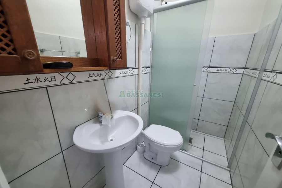 Apartamento com 105m², 3 dormitórios, 1 vaga, no bairro Centro em Caxias do Sul para Alugar