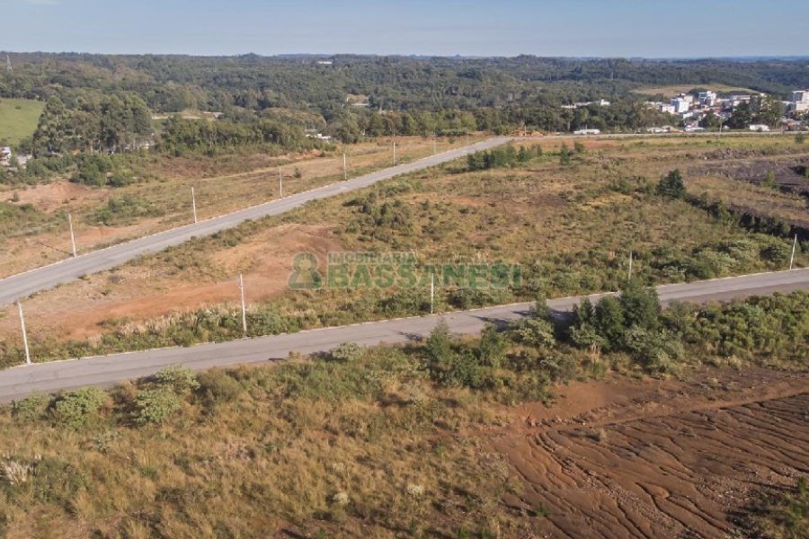 Terreno com 2161m², no bairro Distrito Industrial em Caxias do Sul para Comprar