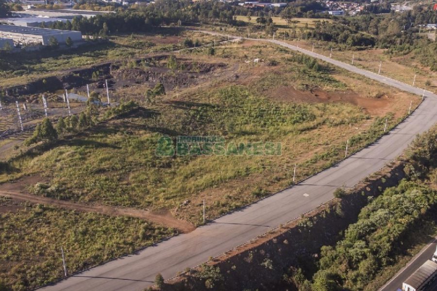 Terreno com 2161m², no bairro Distrito Industrial em Caxias do Sul para Comprar