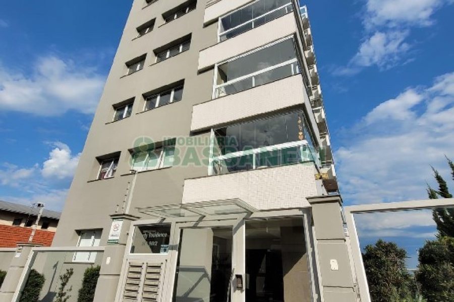 Apto Mobiliado com 95m², 2 dormitórios, 2 vagas, no bairro Rio Branco em Caxias do Sul para Alugar