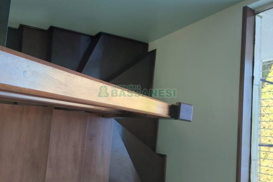 Casa com 240m², 3 dormitórios, 2 vagas, no bairro São Luiz em Caxias do Sul para Comprar