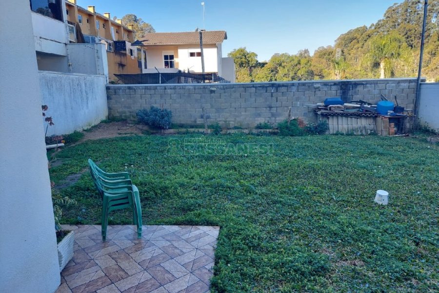 Casa com 240m², 3 dormitórios, 2 vagas, no bairro São Luiz em Caxias do Sul para Comprar
