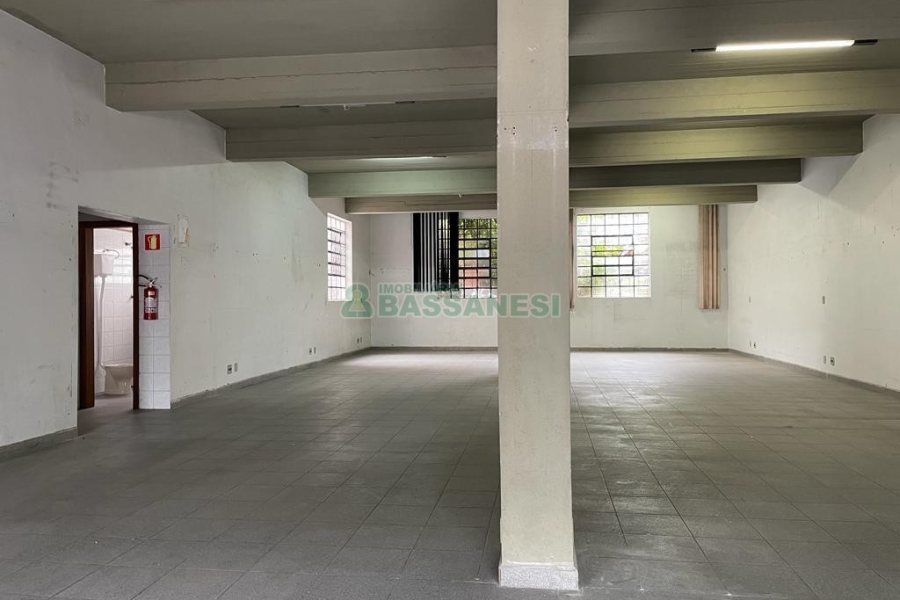 Loja com 180m², no bairro Lourdes em Caxias do Sul para Alugar