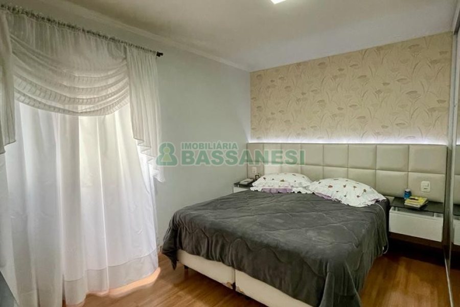 Apartamento com 64m², 2 dormitórios, 1 vaga, no bairro Cidade Nova em Caxias do Sul para Comprar
