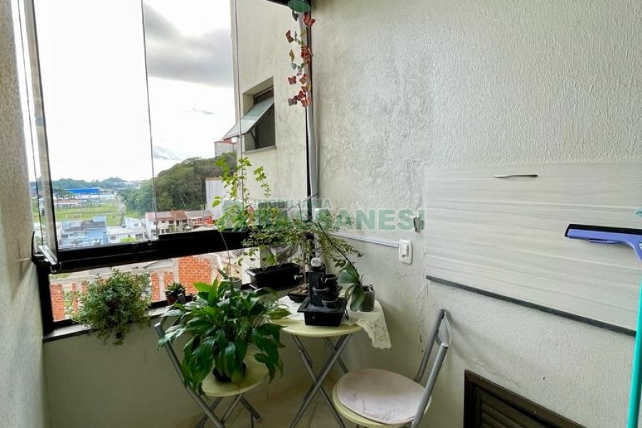 Apartamento com 64m², 2 dormitórios, 1 vaga, no bairro Cidade Nova em Caxias do Sul para Comprar