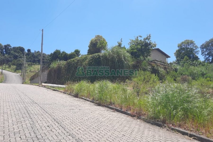 Terreno, no bairro Jardim das Hortências em Caxias do Sul para Comprar