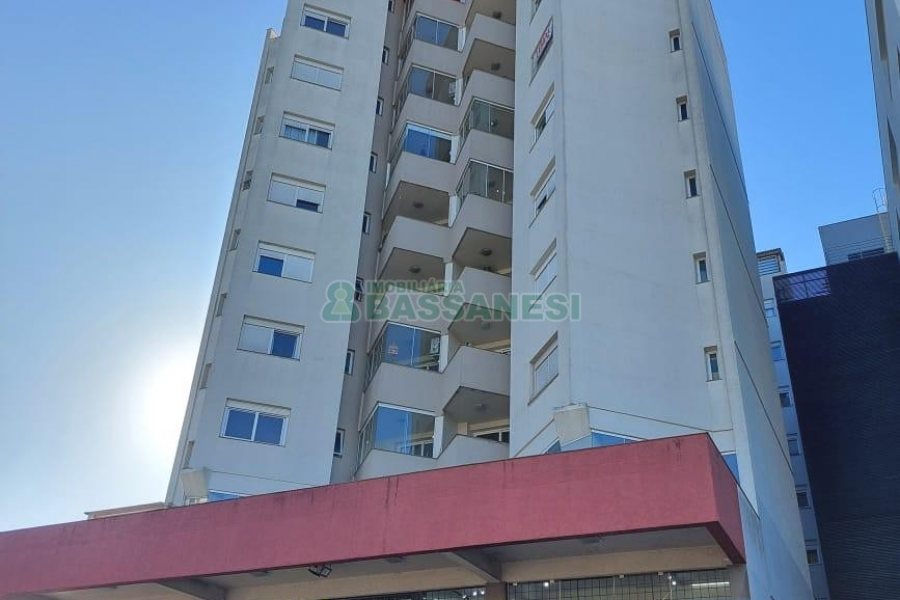 Apartamento com 260m², 3 dormitórios, 2 vagas, no bairro São Pelegrino em Caxias do Sul para Alugar