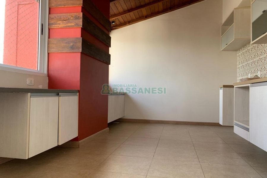 Apartamento com 260m², 3 dormitórios, 2 vagas, no bairro São Pelegrino em Caxias do Sul para Alugar