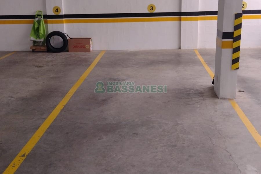 Apartamento com 83m², 1 dormitório, 1 vaga, no bairro Panazzolo em Caxias do Sul para Comprar