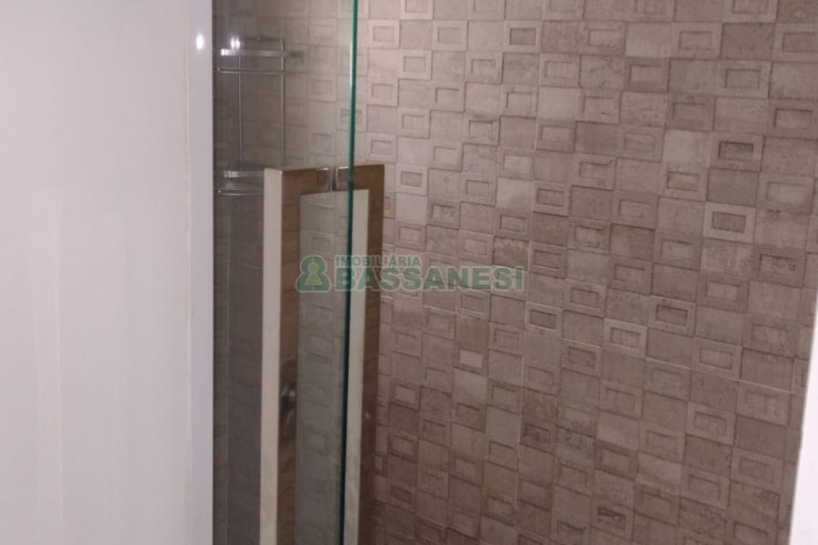 Apartamento com 83m², 1 dormitório, 1 vaga, no bairro Panazzolo em Caxias do Sul para Comprar