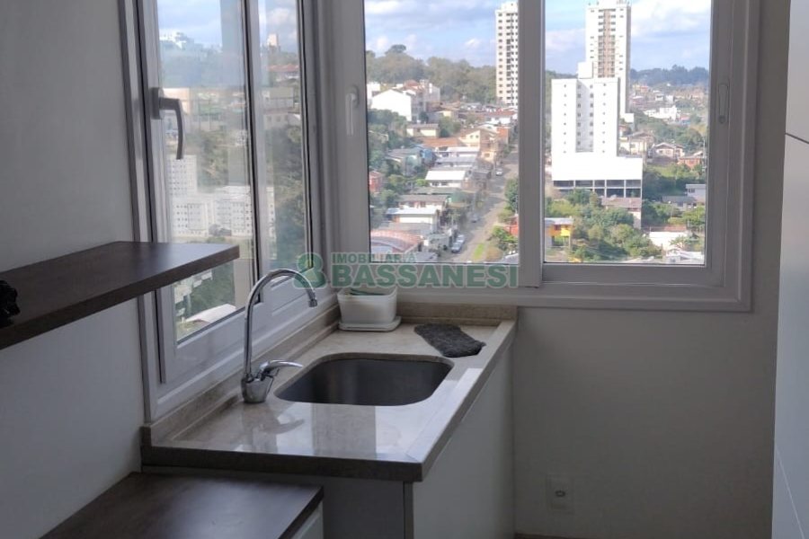 Apartamento com 83m², 1 dormitório, 1 vaga, no bairro Panazzolo em Caxias do Sul para Comprar