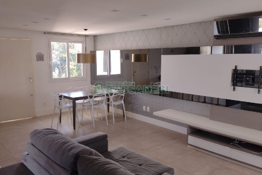 Apartamento com 83m², 1 dormitório, 1 vaga, no bairro Panazzolo em Caxias do Sul para Comprar