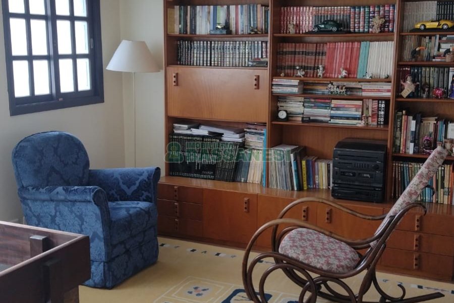 Apartamento com 263m², 4 dormitórios, 2 vagas, no bairro Centro em Caxias do Sul para Comprar