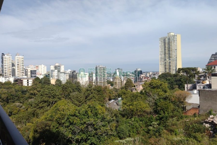 Apartamento com 263m², 4 dormitórios, 2 vagas, no bairro Centro em Caxias do Sul para Comprar