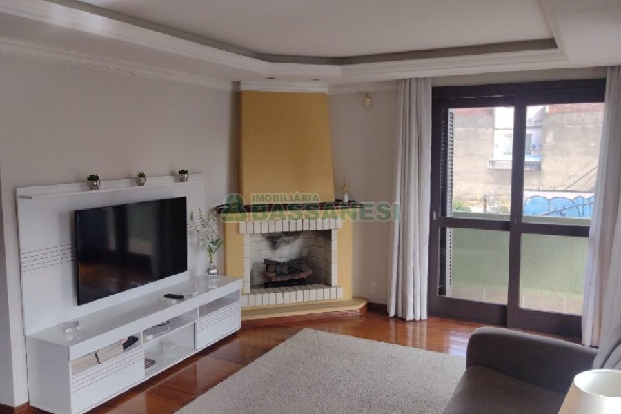 Apartamento com 263m², 4 dormitórios, 2 vagas, no bairro Centro em Caxias do Sul para Comprar