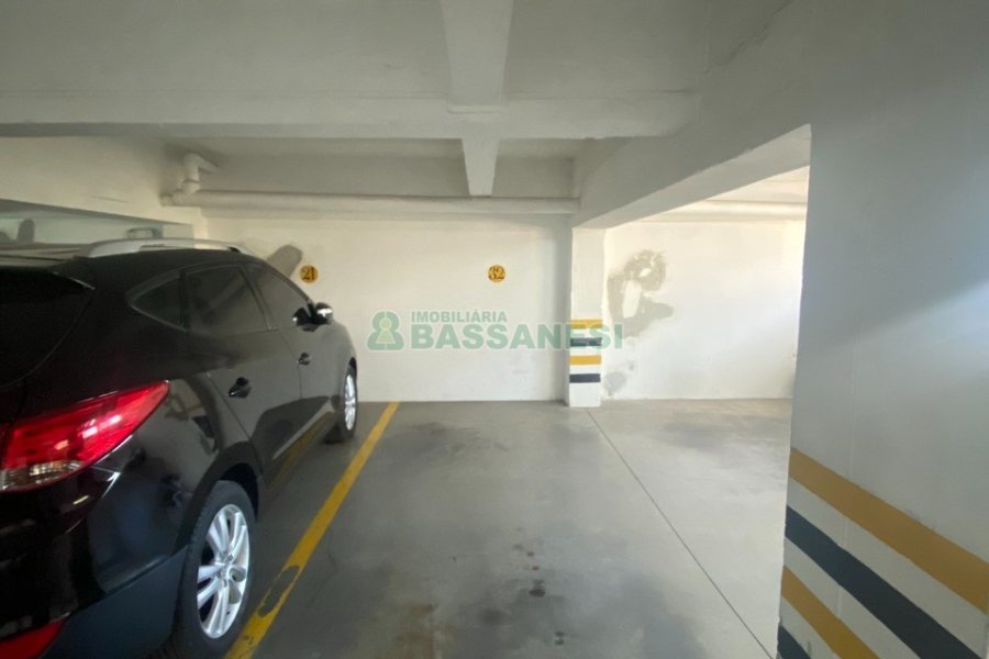 Apartamento com 223m², 4 dormitórios, 3 vagas, no bairro Marechal Floriano em Caxias do Sul para Comprar