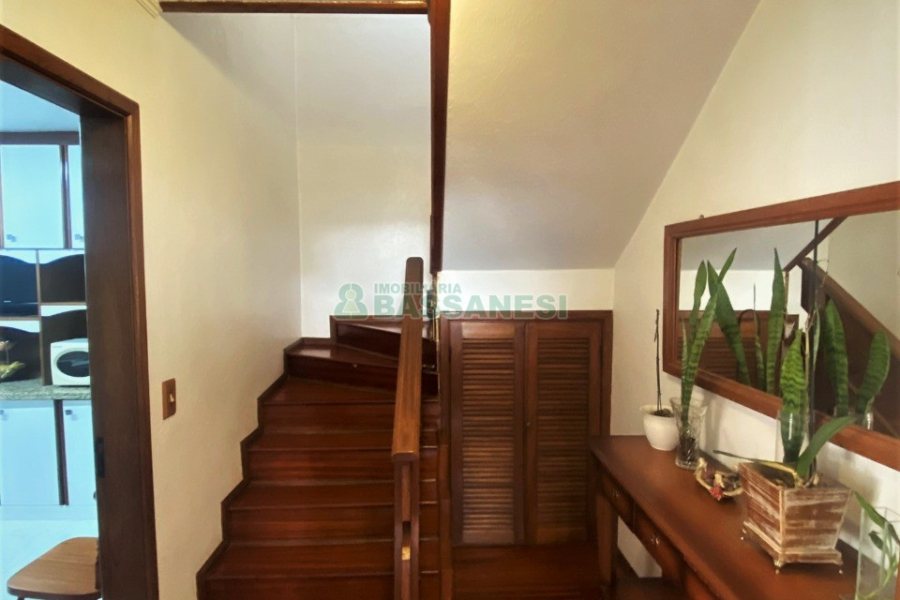 Apartamento com 223m², 4 dormitórios, 3 vagas, no bairro Marechal Floriano em Caxias do Sul para Comprar