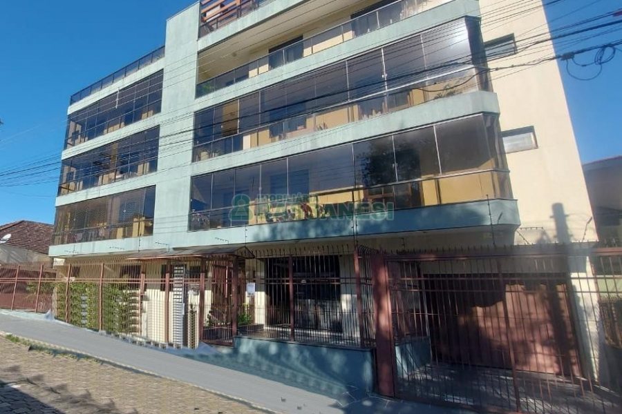 Apto Mobiliado com 193m², 3 dormitórios, 4 vagas, no bairro Pio X em Caxias do Sul para Comprar